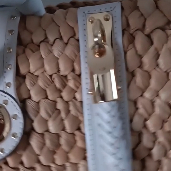 Michael Kors straw handbag GUC - Picture 9 of 14